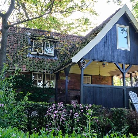 Loosan Lodges Gastenhuis Reutum Экстерьер фото