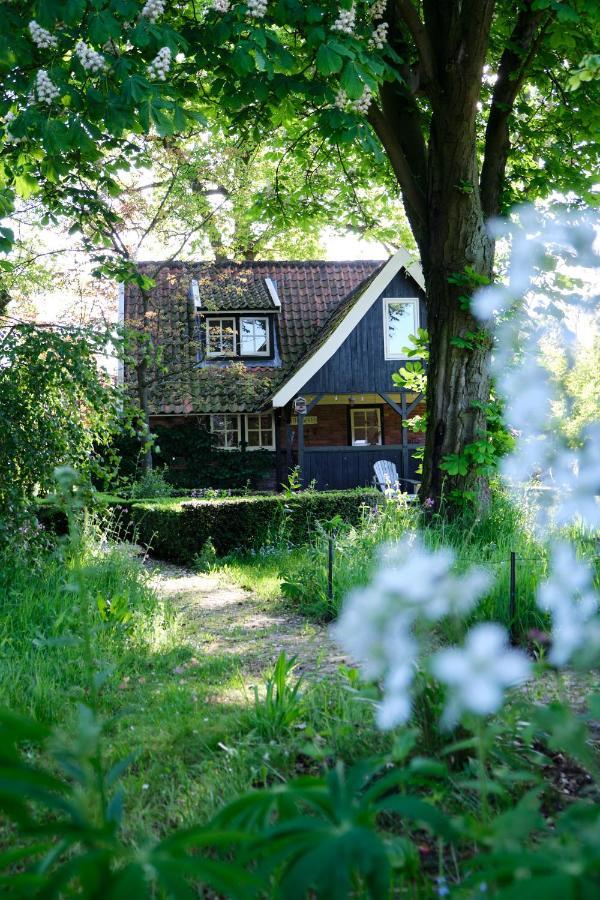 Loosan Lodges Gastenhuis Reutum Экстерьер фото