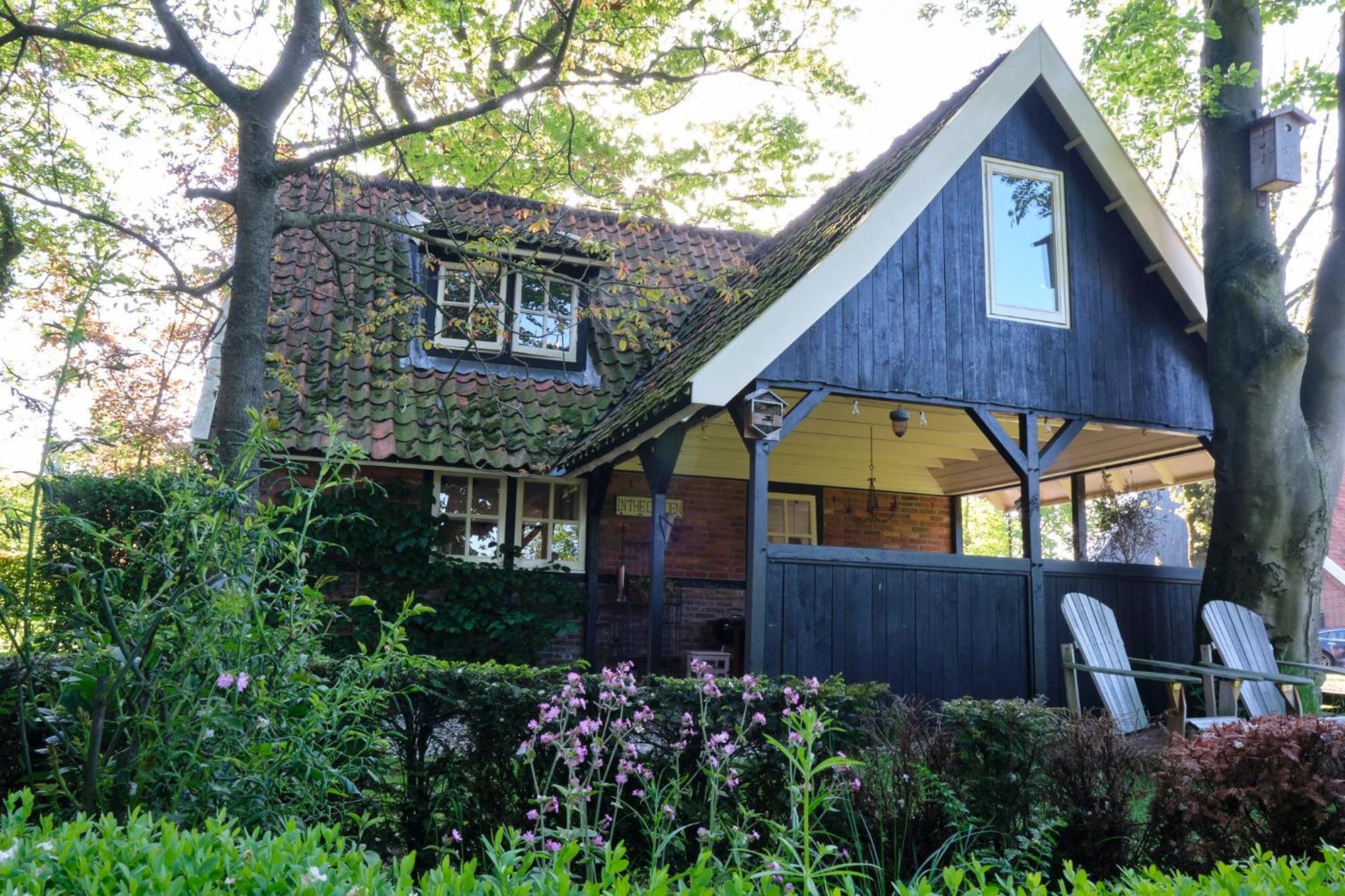 Loosan Lodges Gastenhuis Reutum Экстерьер фото